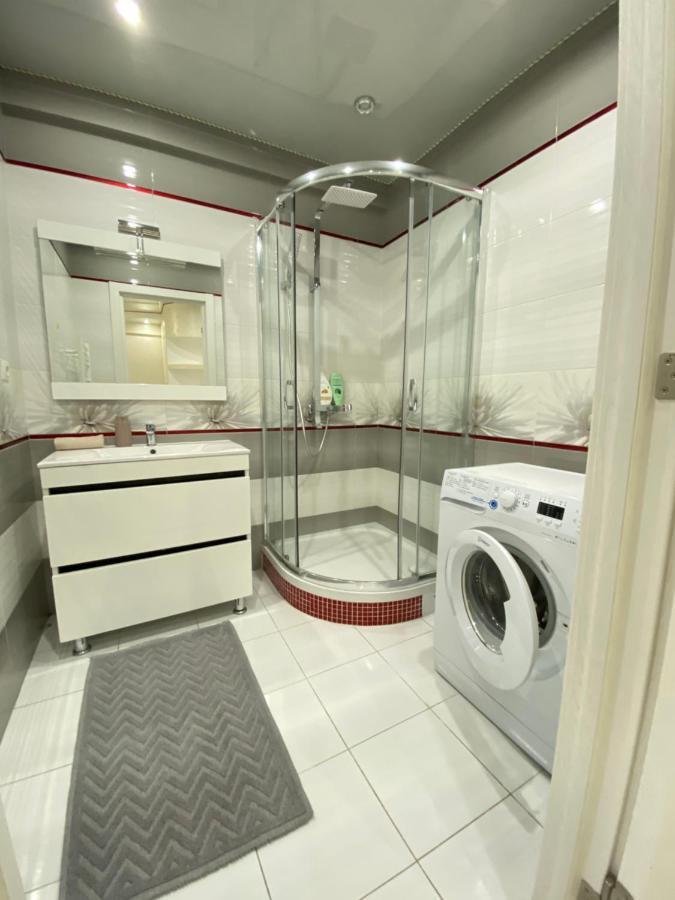 Two Bedroom Large Apartment In Chisinau Luaran gambar