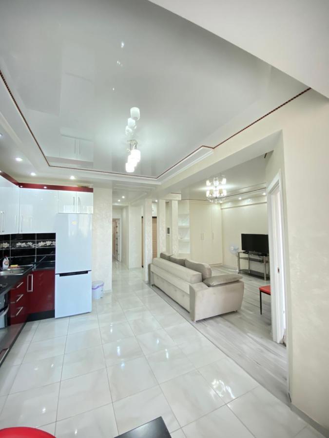 Two Bedroom Large Apartment In Chisinau Luaran gambar