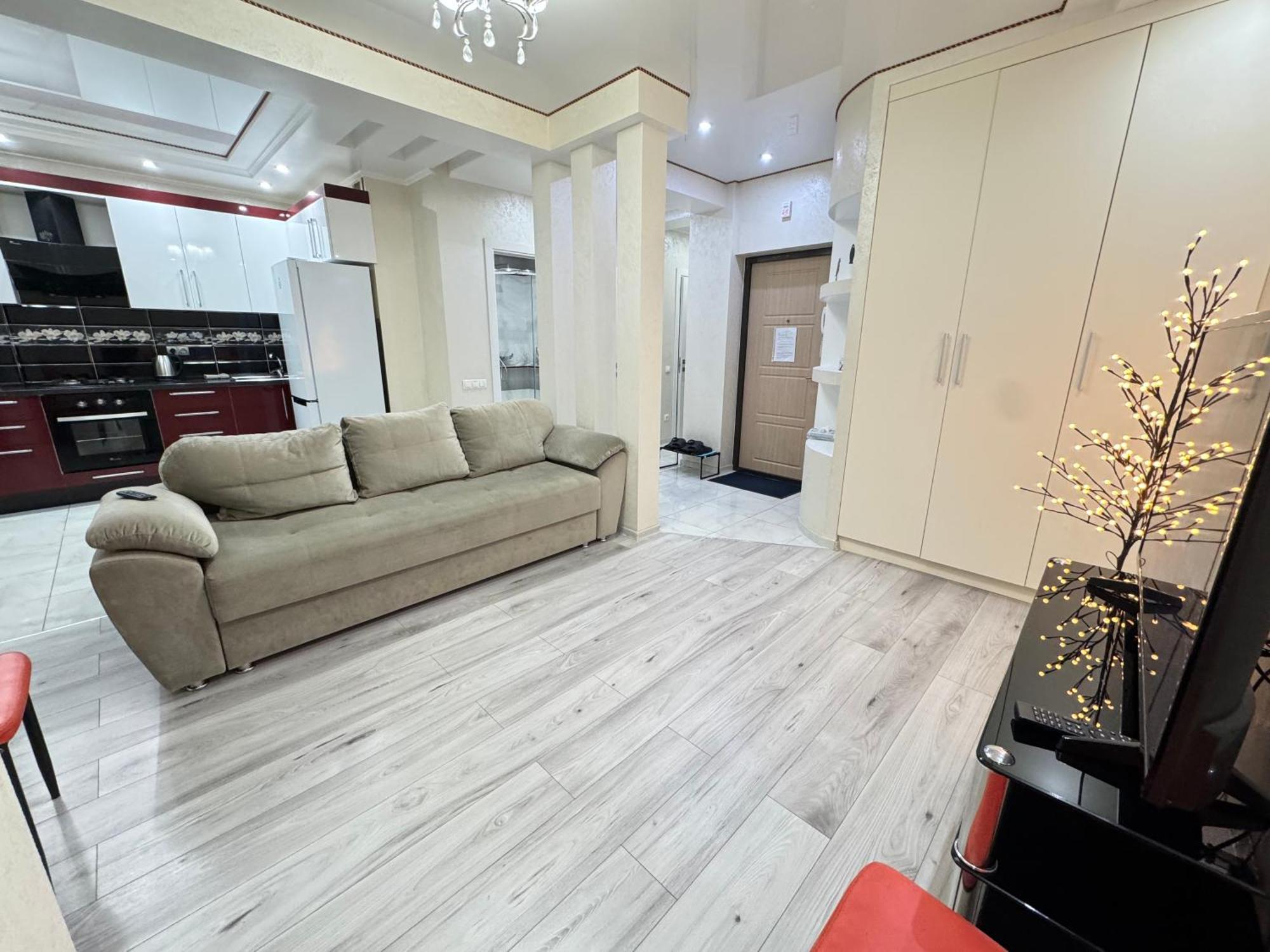 Two Bedroom Large Apartment In Chisinau Luaran gambar