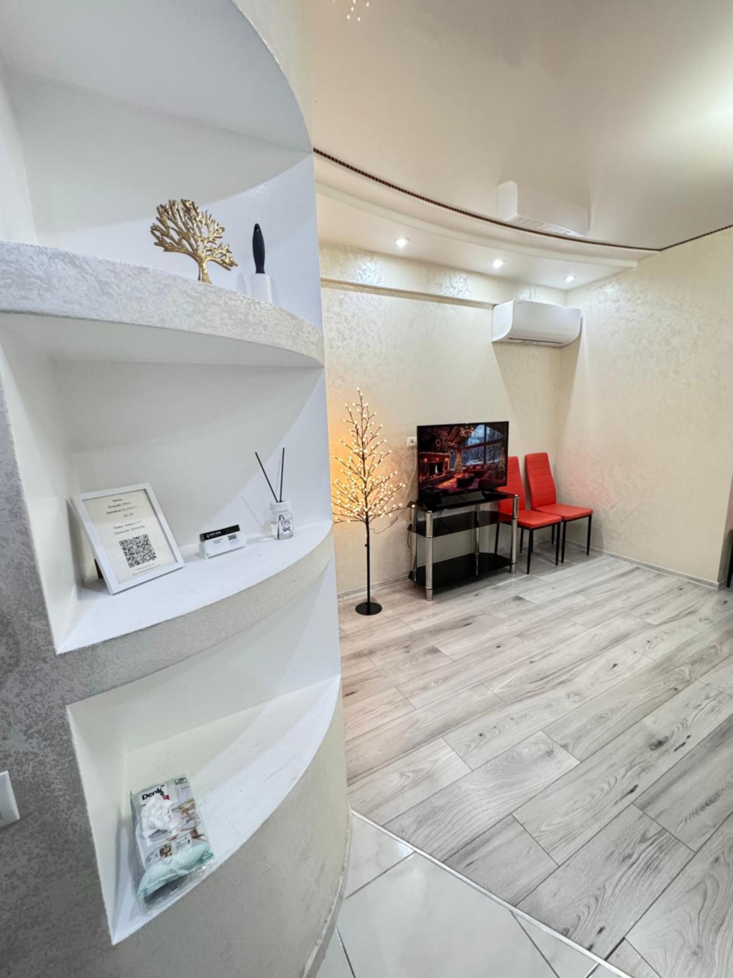 Two Bedroom Large Apartment In Chisinau Luaran gambar